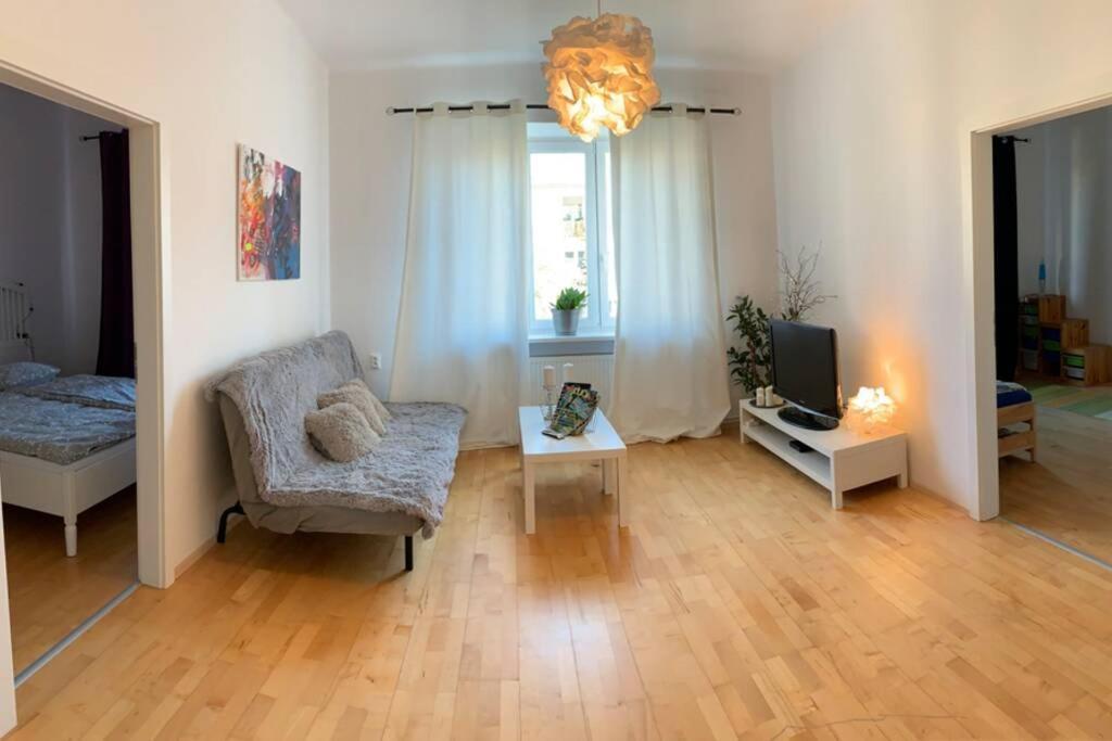 Apartament Tichy Apartman Blizko Centra Trenčín Zewnętrze zdjęcie